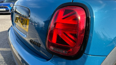 MINI Hatchback 1.5 Cooper Exclusive 3dr Auto Petrol Hatchback